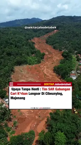 Tim SAR gabungan mencari k*rb4n longsor di Cibeunying, Kecamatan Majenang, Kabupaten Cilacap, Jawa Tengah, Sabtu (15/11/2025). Pencarian 10 k*rb4n longsor hari ini, Senin (17/11/2025), difokuskan di empat titik.  Sementara itu, pencarian k*rb4n longsir cibeunying majenang hari ini memasuki hari kelima. Masih ada 10 warga yang dilaporkan hilang. 🎥 : droneexplorecilacap #longsor #majenang #lewatberanda #fypシ゚ 
