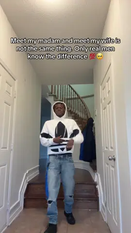 #b_banji Meet my madam and meet my wife is not the same thing. Only real men know the ditterence