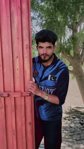 So funny video 😜😂😂#vairal #video #please #tiktik @NaWab 031.😎✌️  