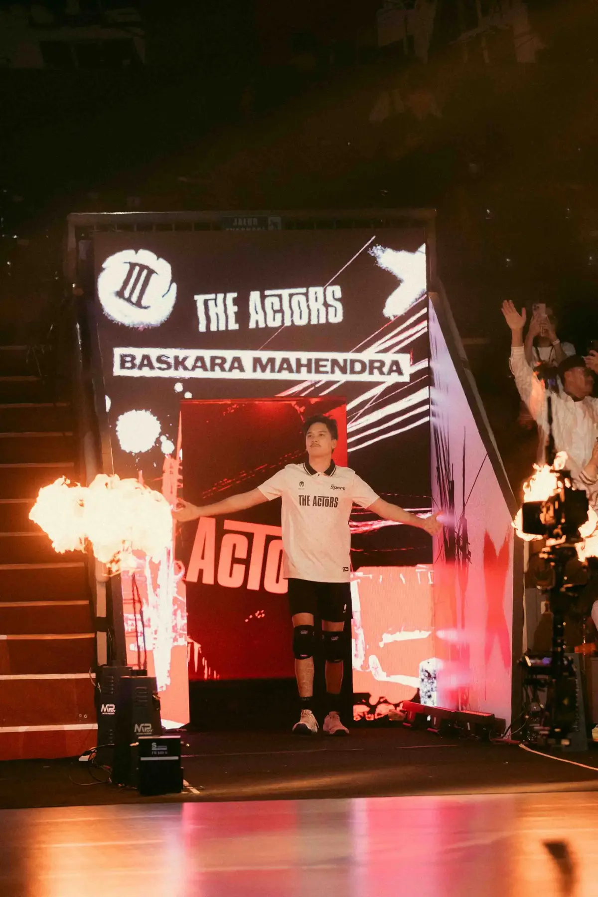 ada yang tau gak kenapa nomor punggungnya 14?