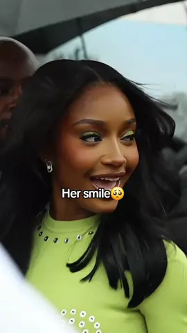 she has a beautiful smile🥺 #ayrastarr#rema #whosdatgirl   #ayrastarredit #fyp #viral 