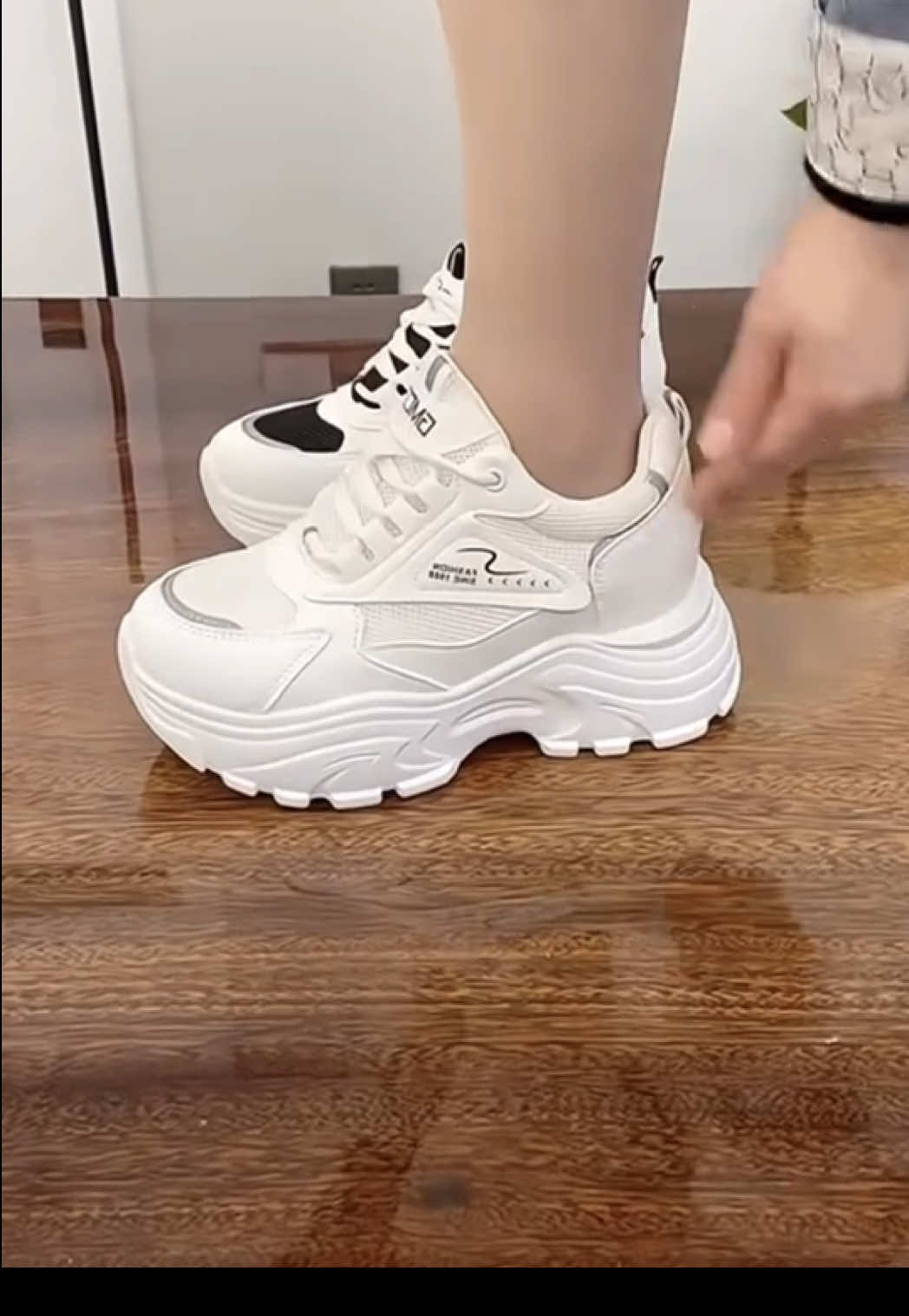 Giày nữ thể thao độn đế nhiều màu#giaydonde #giaythethaonu #giaythethao #giaydep #giaynuthoitrang 