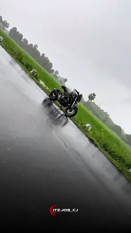 Heyyyy..!💋🌧️🌚.      #fypシ゚viral #foryoupage #fyp👀💗🦋trend✨💗 #explorepage #mt15yamaha @Kaja•Z• @✰!𝗔𝗮𝗱𝗵𝗶❗😉 @𝐏𝐈𝐑𝐀𝐕𝐄𝐄𝐍🎀💚 @shamilan27 @GRINCH @Aara...シ🥵 