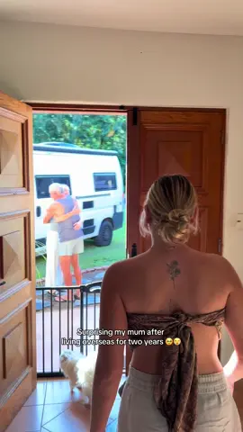 Genuinely no place like home 🥹 #suprise #mum #australia 