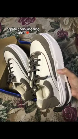 masi ada yg mau sepatu nya?