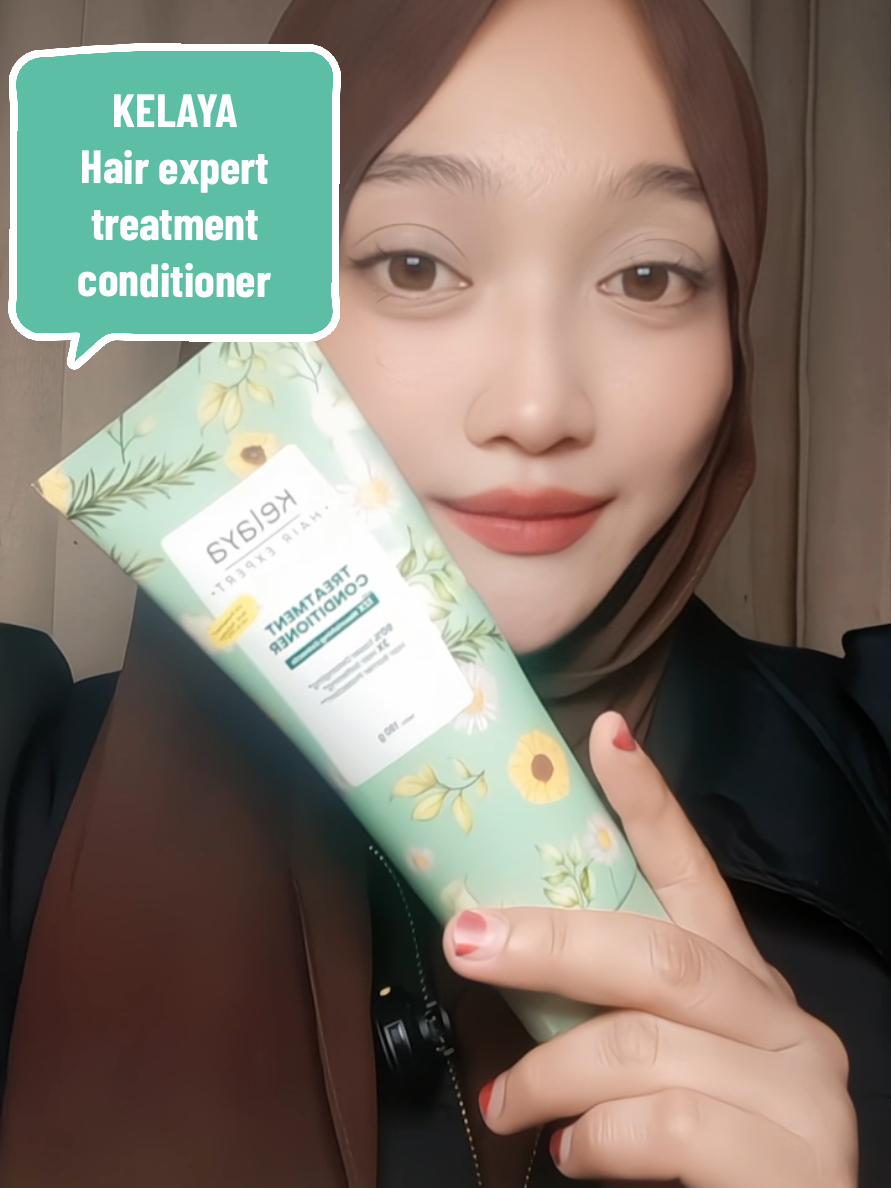 Rambut tetep halus,gak kusut walaupun pake hijab.cobain deh!! @kelayahairtreatment  #kelaya #kelayahairtreatment #conditioner #hairtreatment #conditionertreatment 