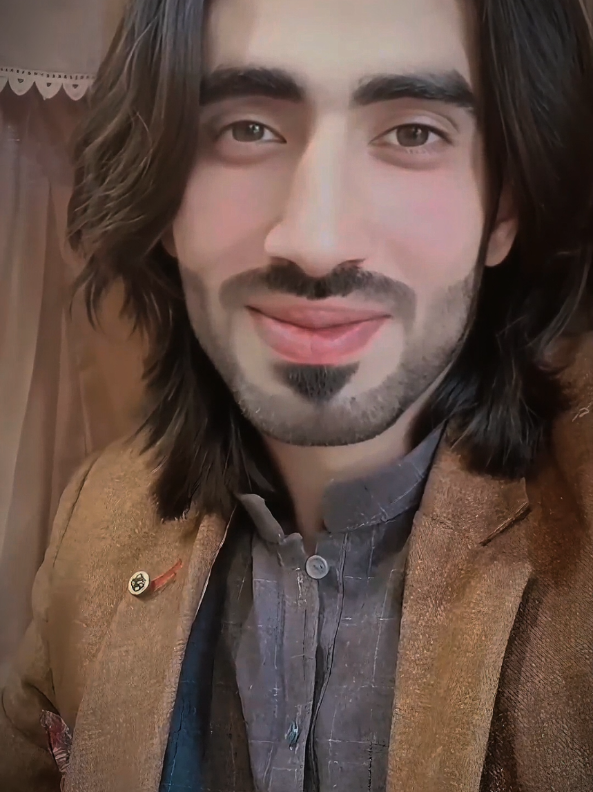 Da Badan Parwa De Na  Laram  Janana #sad #line #poetry #shayari #lovepoetry #sadnesspoetry #fyp #foryou #foryoupage #goviral #brocken_heart100 