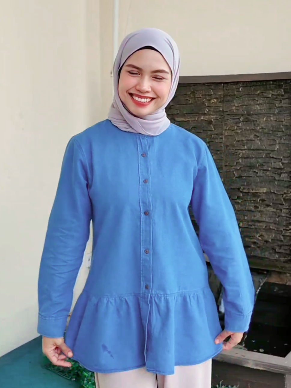 jom masuk LIVE tengok fatin nak payung korang baju apa. #bgmpolo #fyppppppppppppppppppppppp ###blousecantik #womenoutfit #jomlokal 