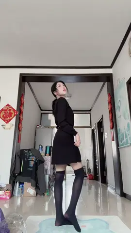 I am a good Chinese woman #Girl #Chinese #何小萌 #hexiaomeng #HeXiaoMeng