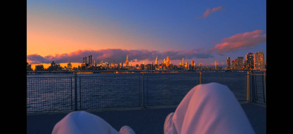 10/10 bench #cinematic #travel #Lifestyle #nyc #newyork 