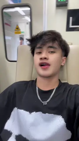 Mau di jambak kasian😁