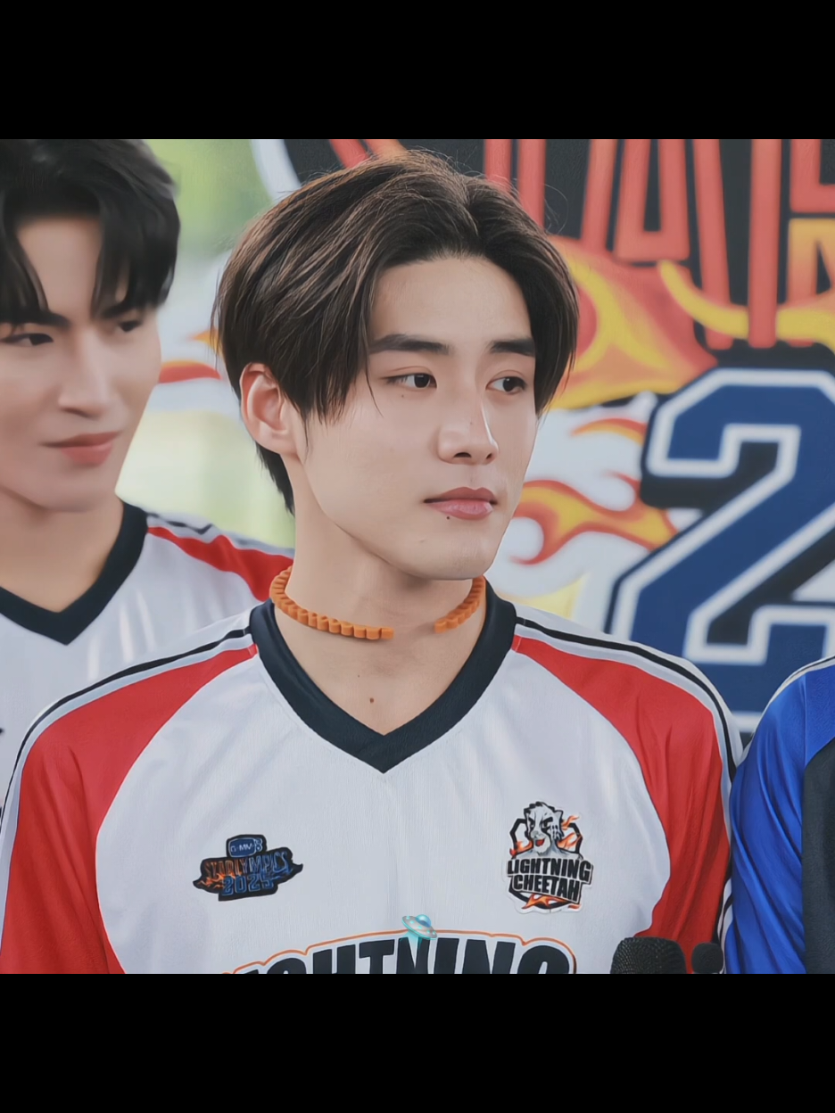 Mr.99 playing on the field ❤️‍🔥❤️‍🔥 @Lengso  #lengthanaphon  #lengso  #lightningcheetah  #gmmtvstarlympic2025 