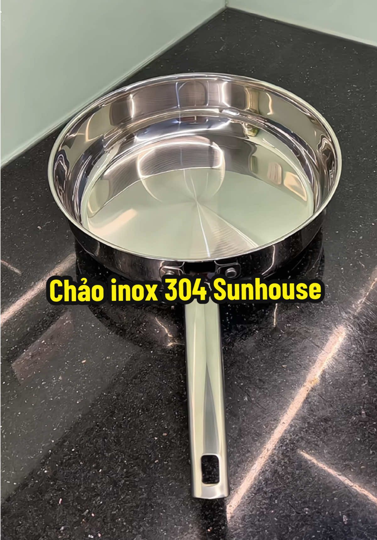 ☘️ Chảo Inox 304 Sunhouse cầm nặng tay, chắc chắn thật . Dùng cho mọi loại bếp . Chiên hay xào đều rất tiện #viral #chaoinox #sunhouse #chaoinox304 #chaosunhouse 