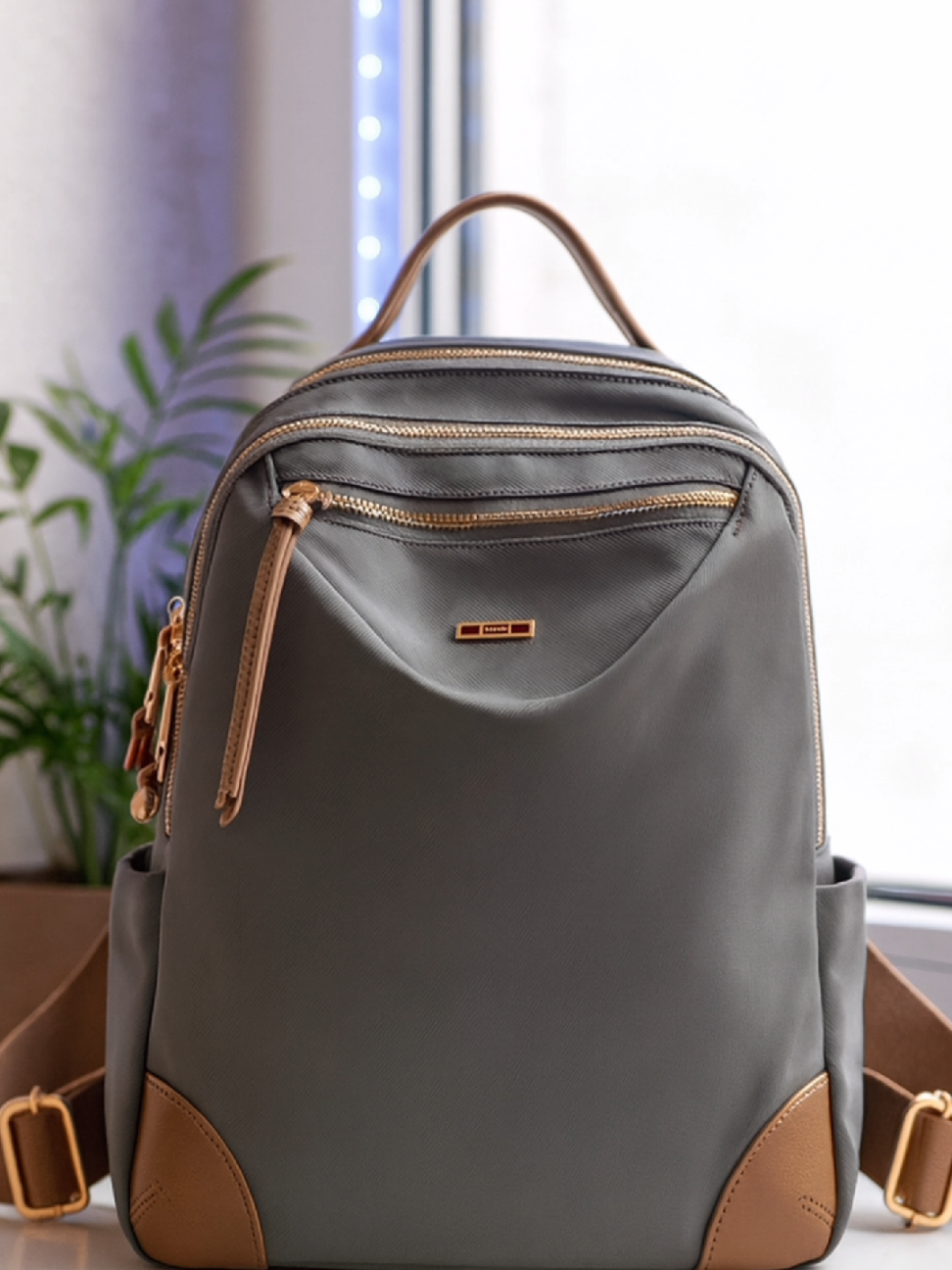 “Bestie, Soyum Backpack ini bikin outfit makin classy!” #tasranselwanita #taswanitapremium #foryoupage #masukberandafyp 