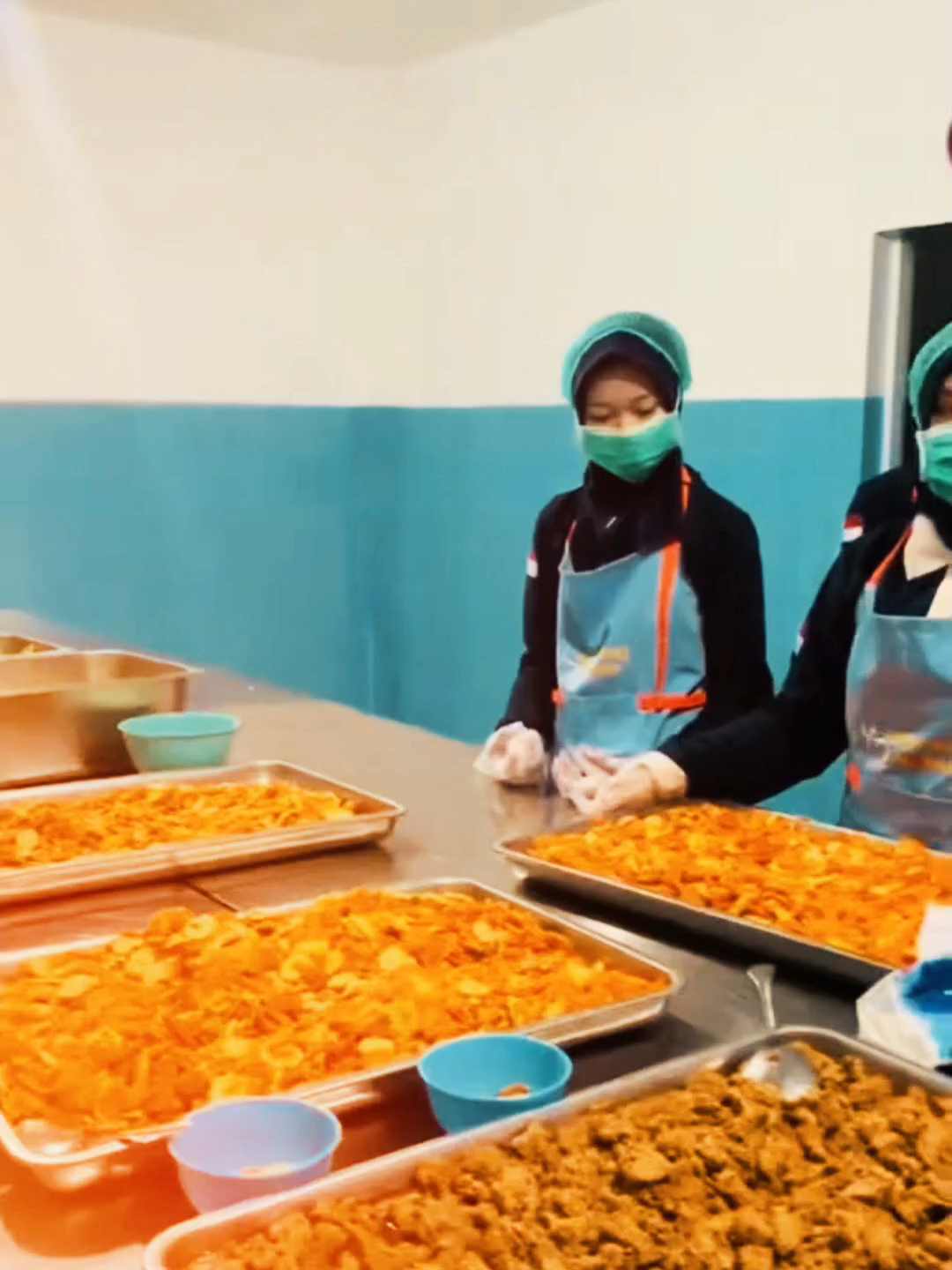 ‎SPPG Gunung Tandala bikin heboh: makan bergizi gratis rasa Restoran mewah#fyp #fypage #foryoupage #foryou #fypシ゚ #prabowo #prabowosubianto #indonesia #berita #viral #beritaterkini #beritatiktok #beritaviral #programpemerintah #programmbg #programmbgprabowo #mbg #makanbergizigratis #mbgprabowo