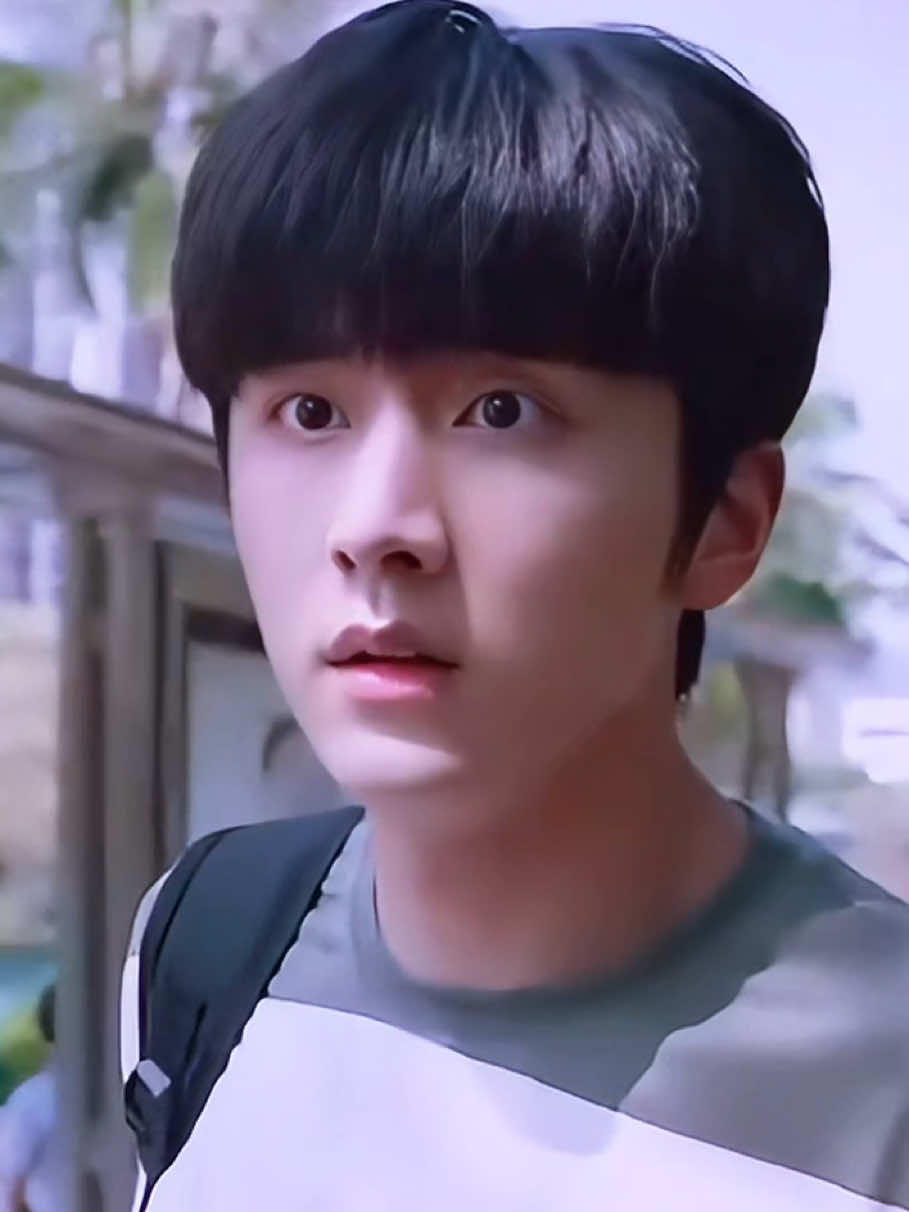 Dia merindukan ibunya, meskipun ibunya meninggalkannya.#goahead #cdrama #zhangxincheng #tiktoktainment #BahasDrama 