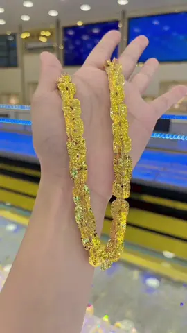 Dây xoắn 🥰🥰#hiepthanhjewelry3 #kimphathiepthanh3 #xuhuongtiktok #vàng18k_610 #TikTokAwardsVN 