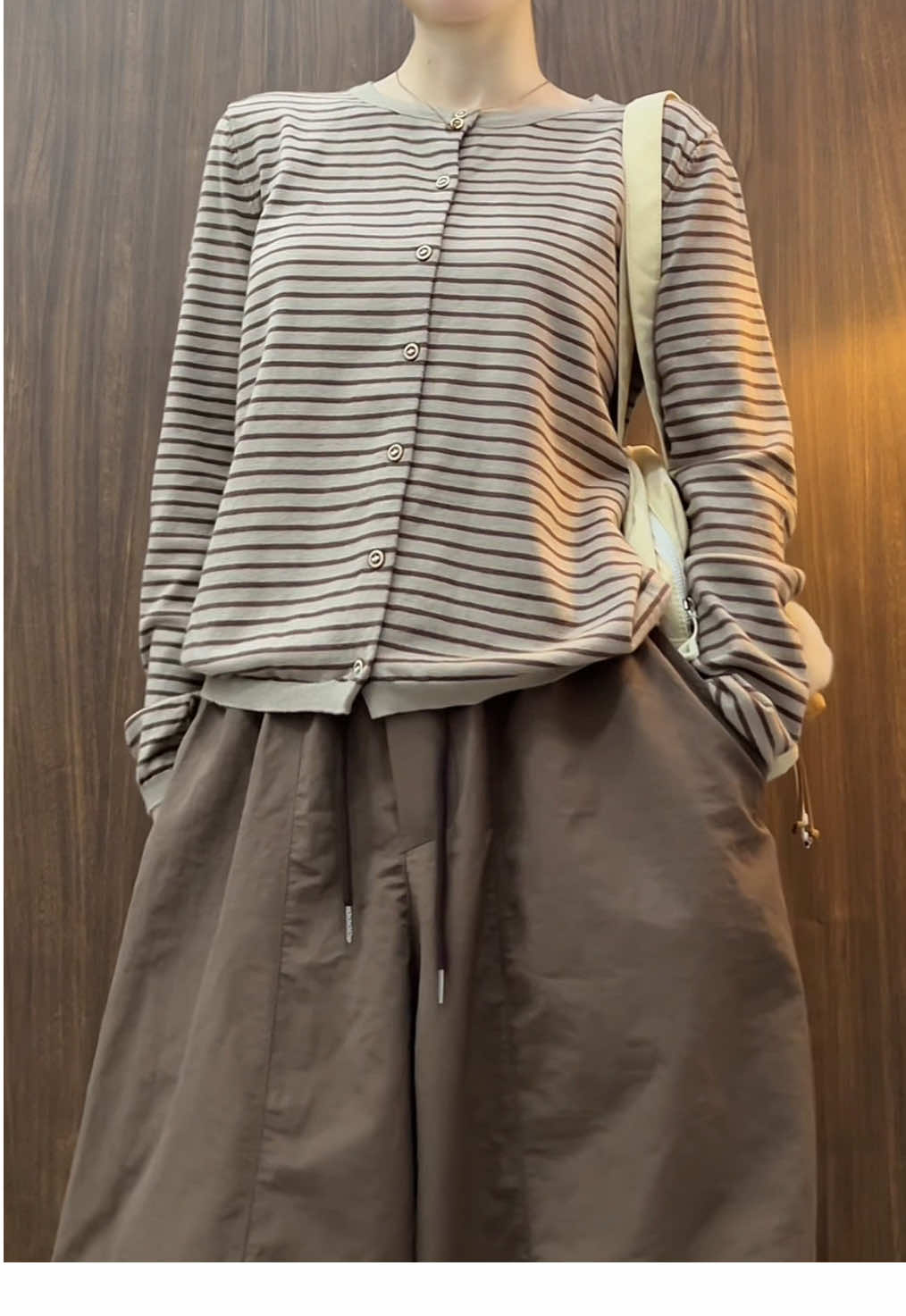 Cardigan kẻ sọc 🌥️🌻✨ #reviewquanao #aolen #aokhoac #cardigan #aolenkengang 