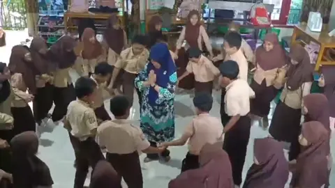 Dara daengnya kelas 6🥰 #transisi #harijadigowa #tiktokfyp #belajarseru 