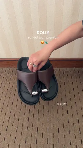 selain looknya yg pretty, bahannya juga nyaman & aman😝❤️ #atozzid #rekomendasisandal #fyp #sandalwanita 