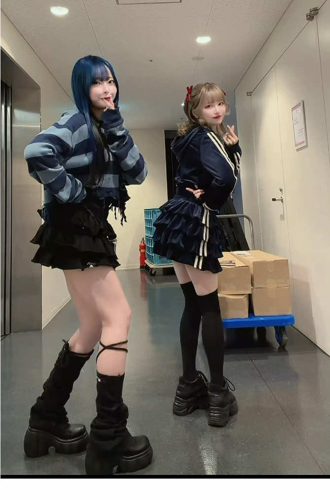 骨ストコンビ🦴本日も労働しましたちゃん#にぎにぎにじたうん #アイドル 