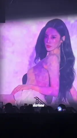 she know she hot😔🫦 #aespa #ningning #🫦#aespa_SYNK_aeXISLINE_BANGKOK 