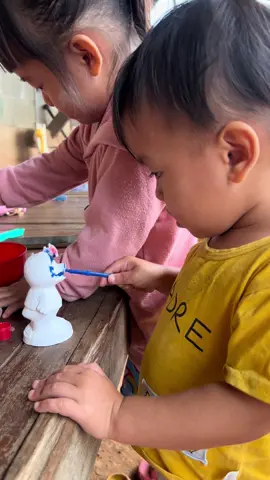 ระบายสี ผลงานจะออกมาแบบไหนน้อง😅#เด็กน้อยบนดอย 