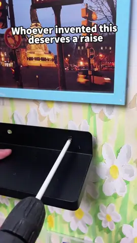 Satu paku je cukup! 🔨 Tak perlu drill, tak perlu plug plastik. Ketuk → kembang → siap! #tiktokshop #alatdiy #drywallanchor #pakugypsum #mudahpasang 