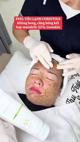Pell Tảo A4 kh có điểm trừ 🥰!!! Kh nào cũng mê mẩn ♥️!!!! Phương pháp peel tảo A4 hoạt động dựa trên nguyên lý sử dụng các vi kim siêu nhỏ chiết xuất từ tảo đi sâu vào lớp trung bì. Thẩm thấu vào sâu trong da để thực hiện nhiệm vụ điều trị và tăng sinh nguyên bào sợi, sửa chữa các vấn đề của làn da. Đặc biệt, phương pháp này rất phù hợp với những nền da : ✔️ Da bị mỏng, yếu, da mẩn đỏ ✔️ Da bị nhiễm corticoid  ✔️ Mụn dai dẳng, mụn kích ứng  ✔️ Da dày sừng, bít tắc nang lông   - Không bong tróc - Không đỏ rát - Không nghỉ dưỡng #dược_mỹ_phẩm_châu_âu #spa #peel #viralvideo #xh 