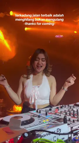 TERLALU CINTA AT LAS VEGAS CLUB POIPET CAMBODiA