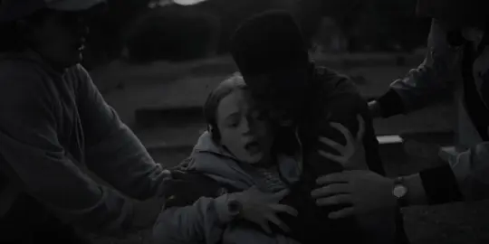 it’s emotionally hard to watch this scene again tbh #strangerthings #edit #max 