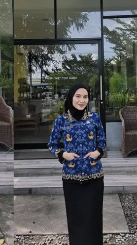 Sekarang ibu - ibu yang setiap tanggal 17 pakai batik Korpri itu adalah aku 😇 #masyaallahtabarakkallah #fyp #batikkorpri 