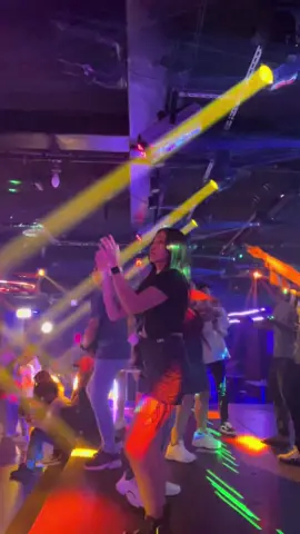 Orang yang paling aku tunggu kabarnya ternyata ngajarin aku bahwa kabar itu tidak begitu penting 🙂 #exo_lovers_taichung🇹🇼 #fypシ゚ 