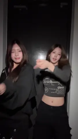 𝑠𝑎𝑦 𝑦𝑜𝑢 𝑙𝑜𝑣𝑒 𝑚𝑒🖤🖤 #ifeye #WONHWAYEON #원화연 #RAHEE #라희 