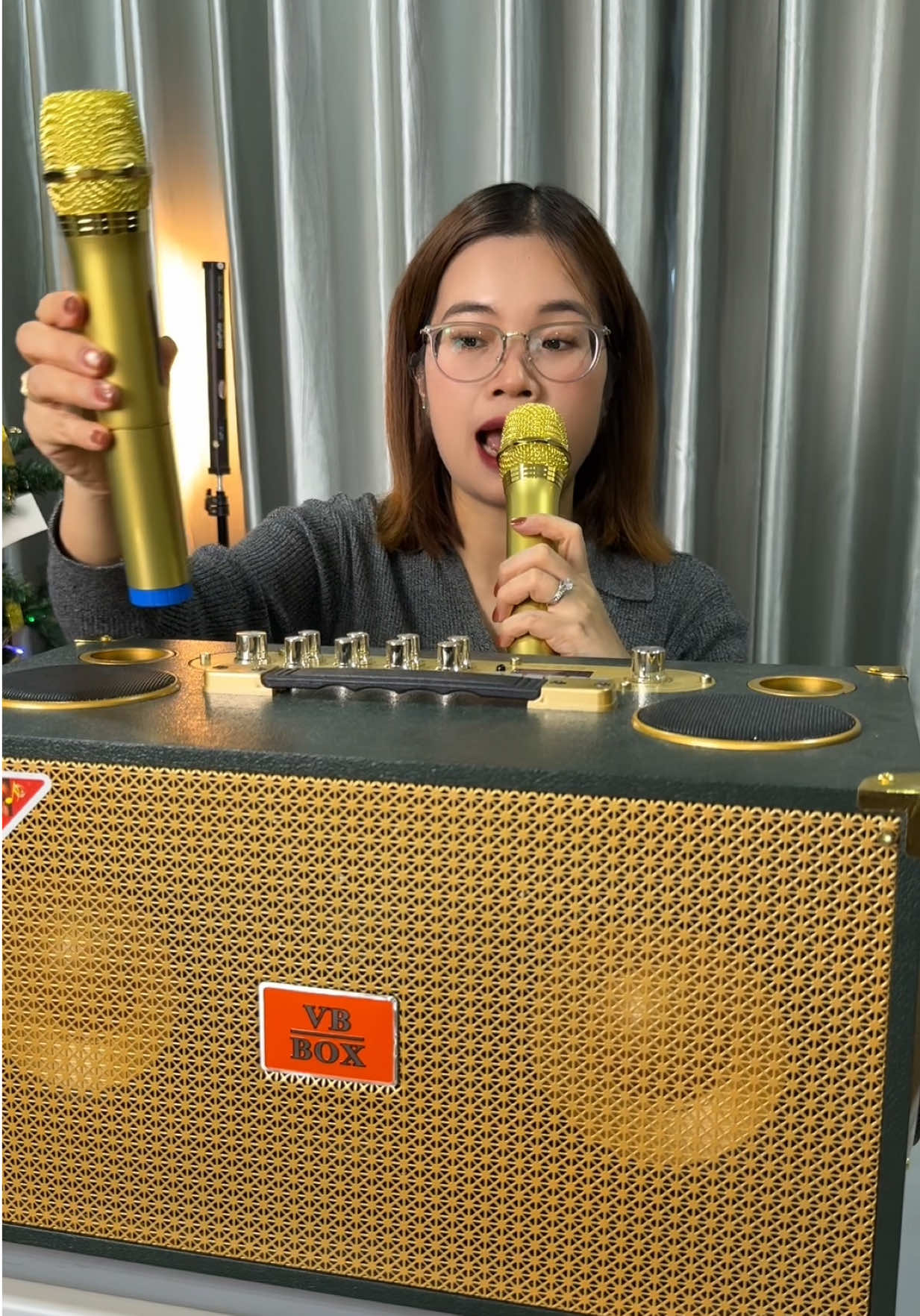 Loa karaoke kèm 2 micro #kimthanhday #loakaraoke #xuhuong 