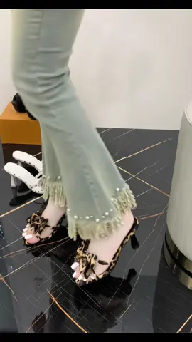 dép cao 8 phân #xuhuong #giaycaogot #sghanh68 