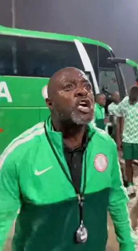 Entraîneur du Nigeria🇳🇬 après la défaite contre le Congo🇨🇩 les supporters du Nigeria les foutouloulou vous on battu😂🤣🤣🤣#newtrend#new#viral#tiktok #pourtoi 