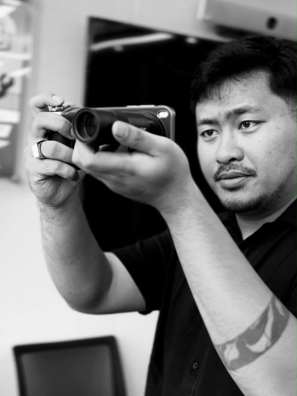 Apa jadinya kamera 200MP ditambah dengan photography kit? Segera hadir vivo X300 Pro.  #vivo #vivoX300series #CameraKings #ZEISS200MP 