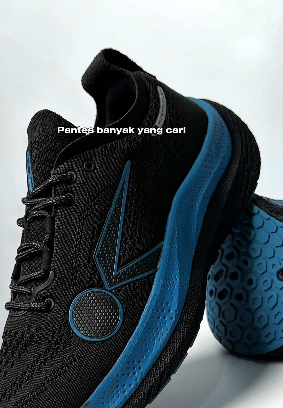 Pantesan banyak dicari, makin diliat makin cakepp  #sepatukanky #ownyourdestiny #fypage #fyp 