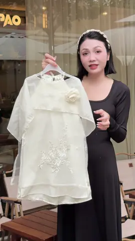 Mẫu áo dài mới xinh cho bé .sang chảnh #megiangcogu #quanaotreem #aodaicachtanchobe #aodaichobegai #aodaichobe 