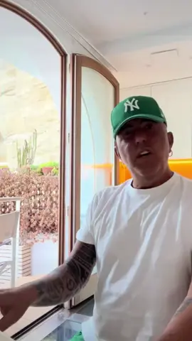 #figlirovesuvio1926 #napoli #canzoninapoletane #cantatore 