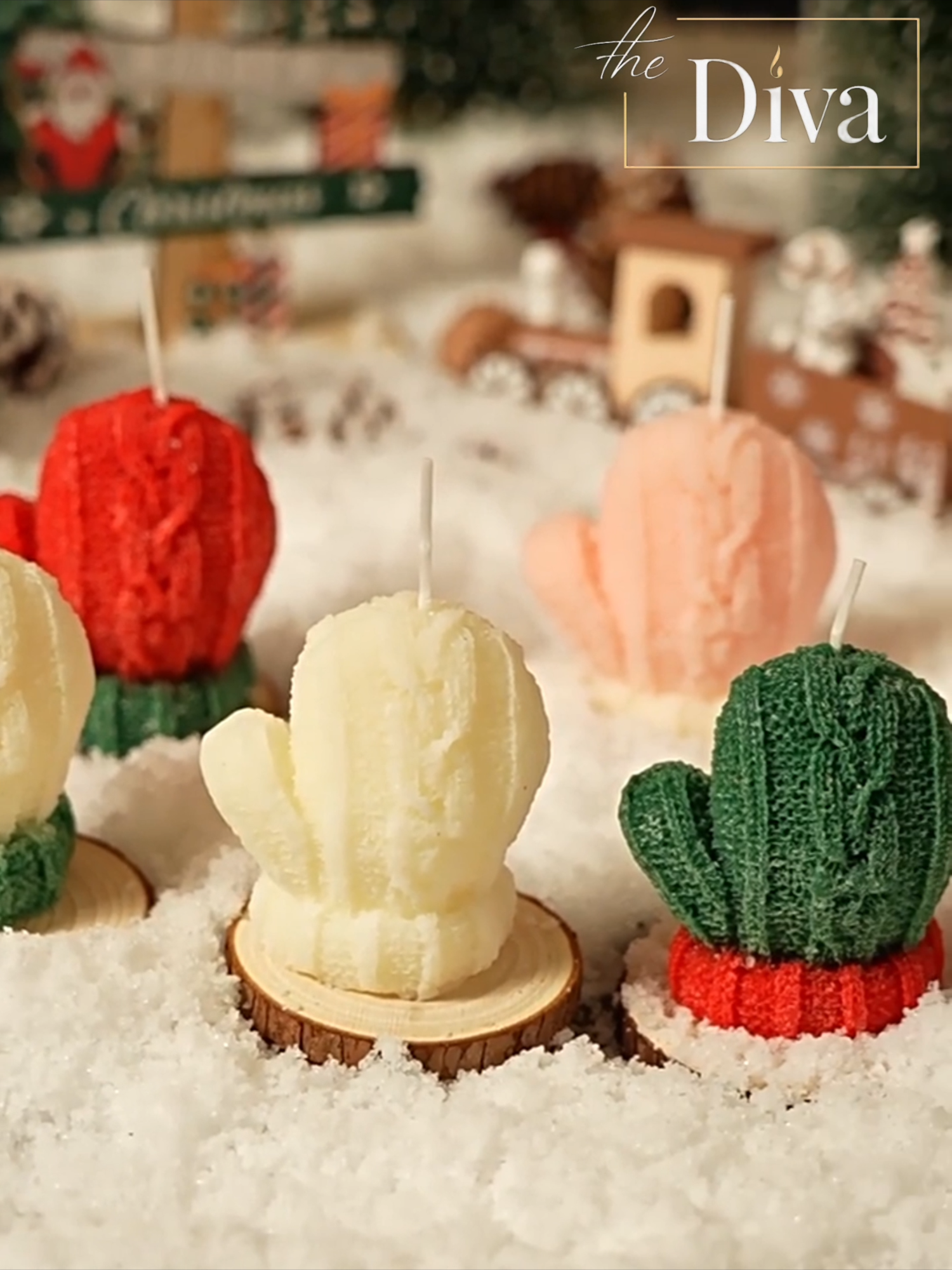 🧤✨ Găng tay len, nhưng là… nến thơm handmade 🎄 Mùa đông này, chỉ cần thắp lên một ánh nến – là có cả không khí Giáng Sinh trong nhà rồi 💫 Từng chiếc “găng tay sáp” được DIVA Candle đúc thủ công cực tỉ mỉ, mùi thơm ấm, tone màu Giáng Sinh xanh – đỏ – trắng. 👉 Nhận đặt OEM/ODM: mùi, màu, hộp quà, logo riêng 📦 Giao nhanh mùa lễ – số lượng linh hoạt! Comment “Nến len” để mình gửi bảng mùi & giá sỉ 🎁 #nếnlen #candletok #aestheticdecor #cozyvibes #xmas2025 #holidaycandle #handmadevietnam #viralproduct #quatanggiangsinh #candledesign #divacandlevietnam #candletiktok #oemodm #unboxvietnam #unboxingcandle #tiktokmadebuyit