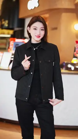 AUA-QKS-NME #thoitrang #aoquangchau #aokhoacnam #aokhoac #viralvideo 