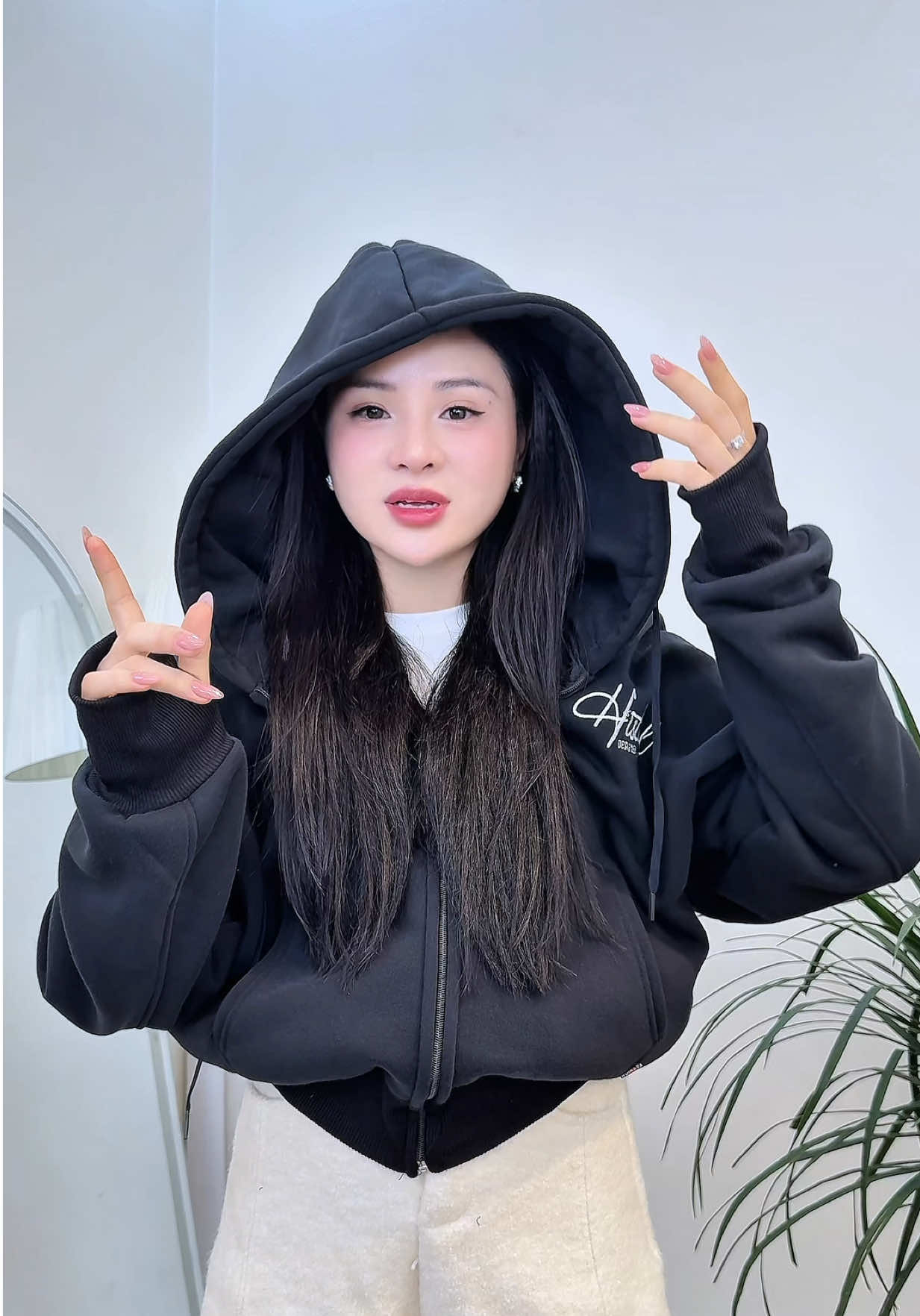 áo khoác nỉ mũ form rộng thoải mái trẻ trung #oanhoc #aokhoacnu #aokhoacnimu #aokhoacthudong #aokhoacformrong 