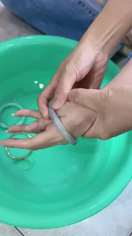 Hể có ca khó là sẽ gặp nhà em😁😁Chị nào nhát đeo vòng ghé shop e đeo cho nhố🤗🤗🤗Vòng Ngọc Type A Myanmar