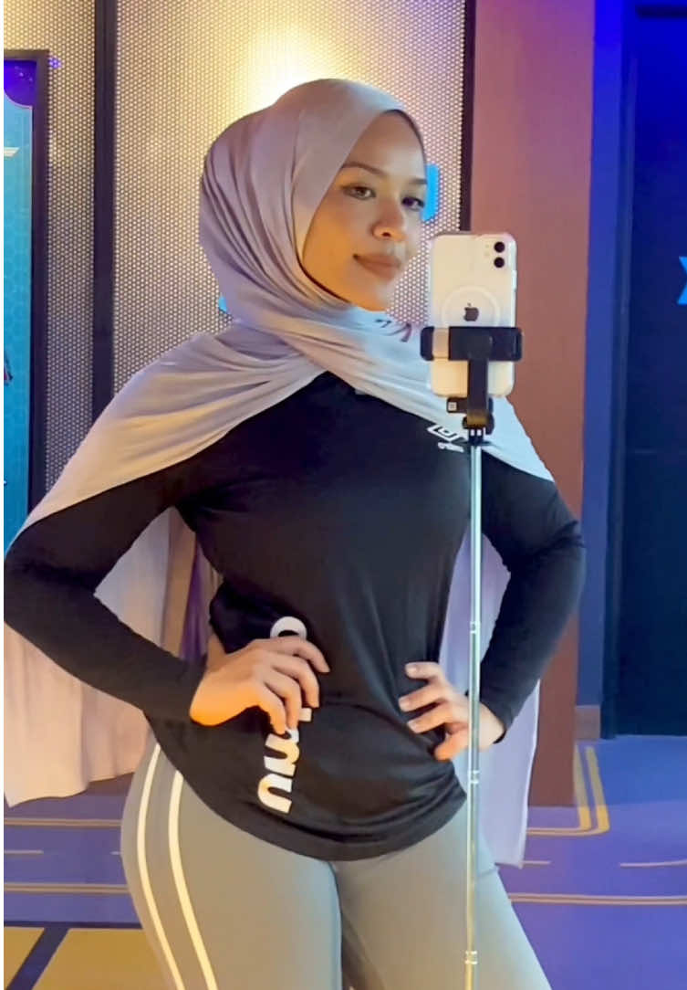 still can’t find a better powder foundation! stress la! 😤 #GymTok #timephoriamy 