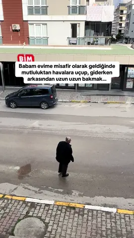 Babam evime misafir olarak geldiğinde mutluluktan havalara uçup, giderken arkasından uzun uzun bakmak <<< #keşfet #keşfetteyiz #babam #gurbet #aile 