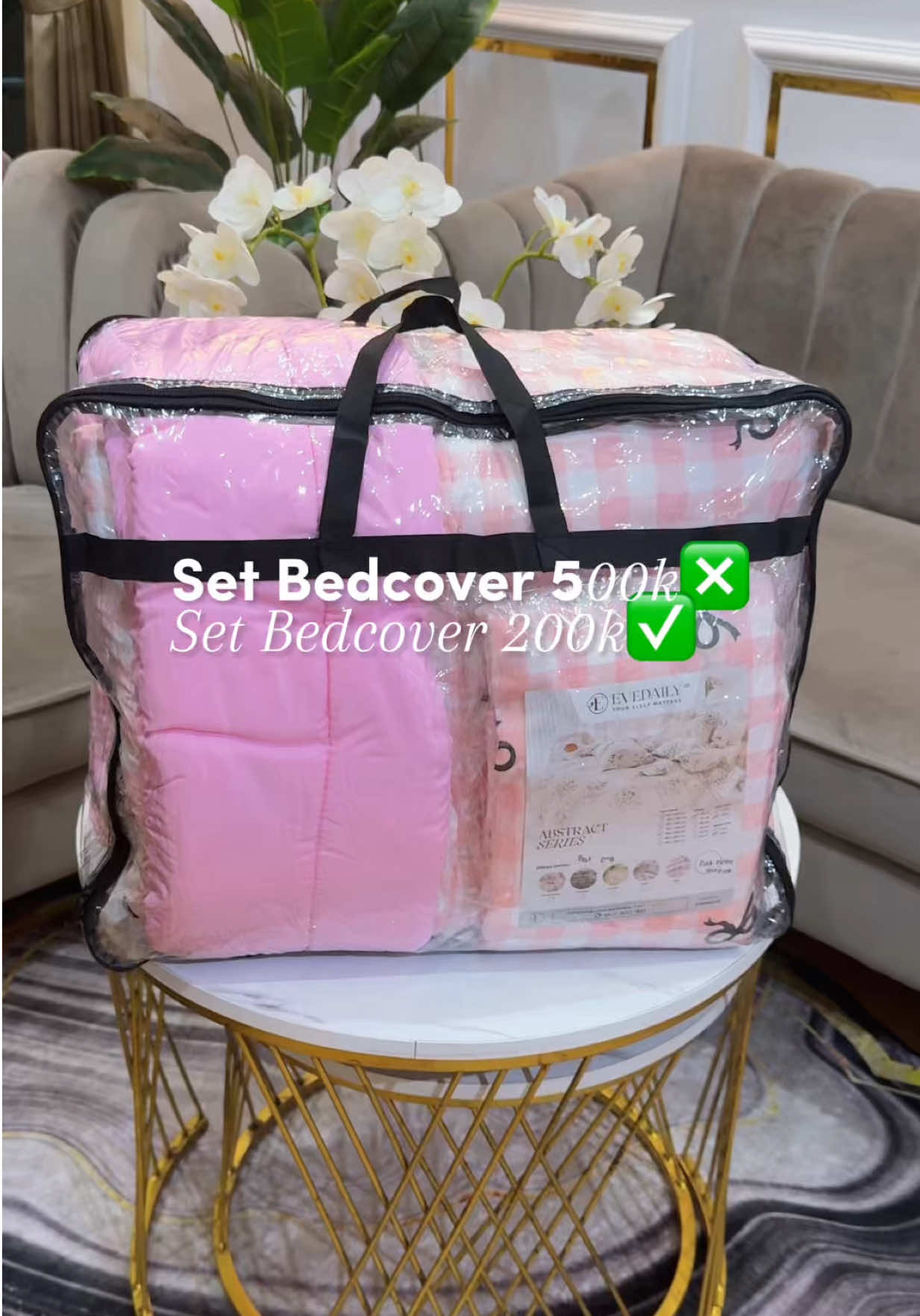 Motifnya gemesss bangettt 🤏🏻#bedcoverset #bedcoveraesthetic #setbedcover 