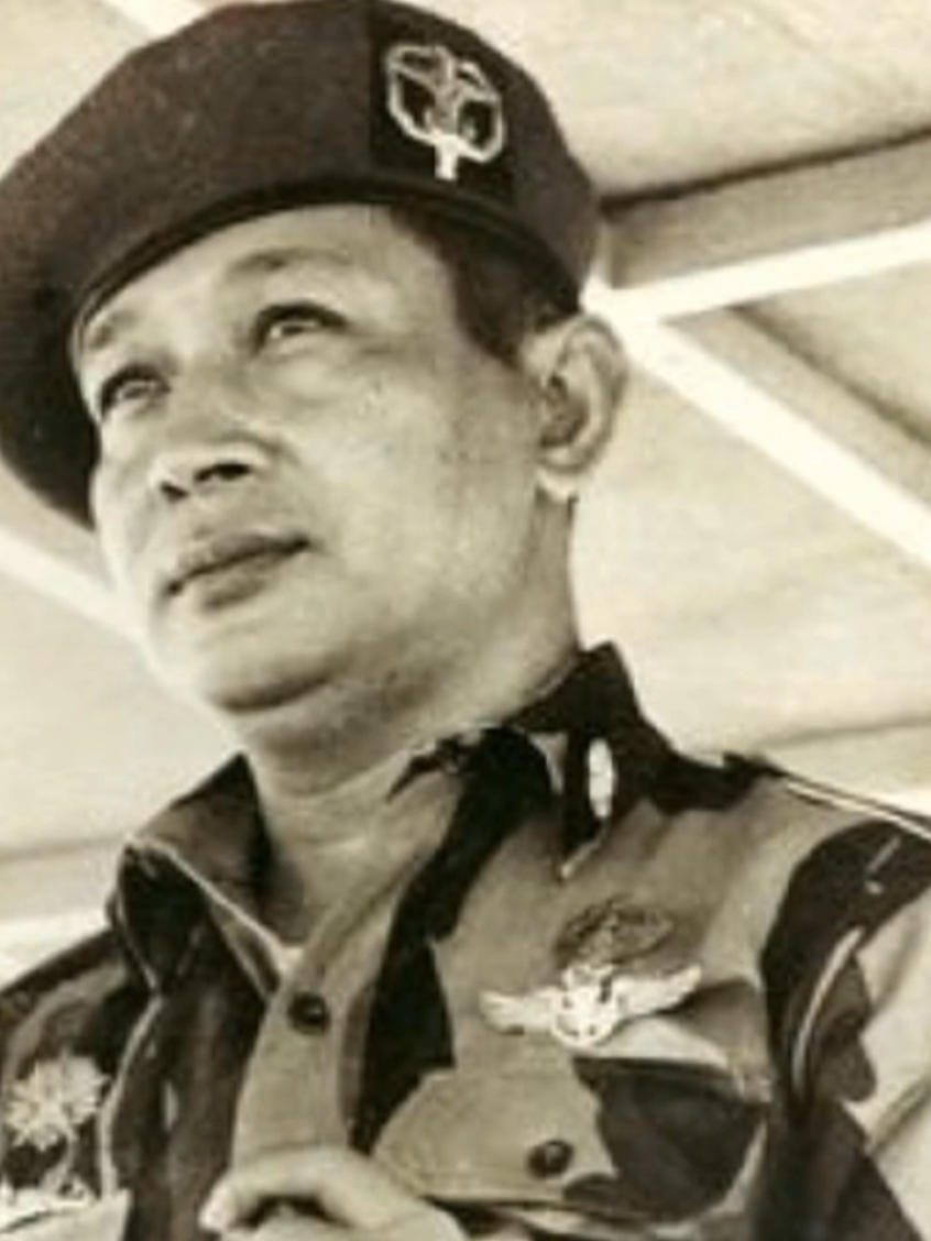 Jenderal Besar TNI H.M. Soeharto #soeharto #presidensoeharto #jenderalsoeharto 