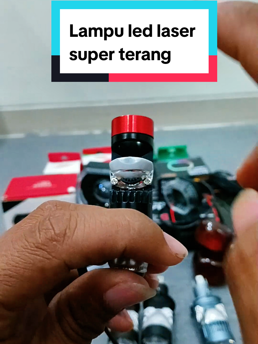 lampu led laser h6 dan h4 bluelens super terang deket putih jauh kuning  #lampulaser  #lampuled  #bsmledlaserh6  #lampuledmotor  #bsm 